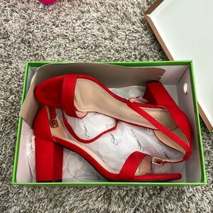 Red Shoe land heels